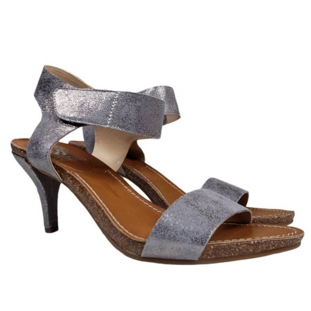 Vince Camuto Olinsa Women's Metallic Silver Leather 2.5" Heeled Sandals